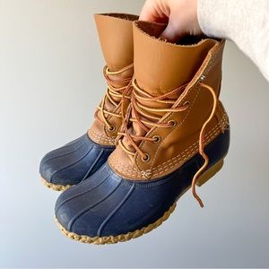 Tan brown/navy blue LL Bean rain boots women’s size 6 waterproof